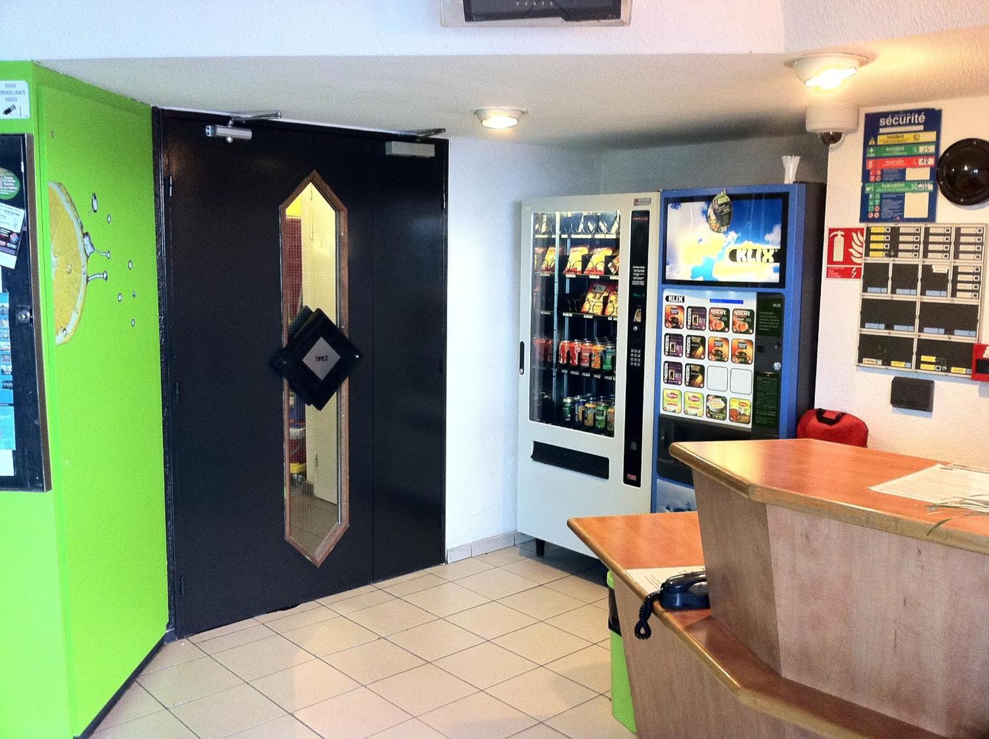 Lemon Hotel - Tourcoing Esterno foto